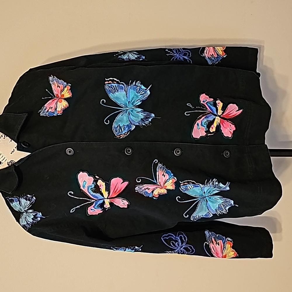 DENIM FEEL COTTON BUTTON DOWN!! 💙🩷❤️🦋🦋🦋